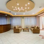 Perkes Complex (adults Only) Laganász