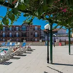Perkes Complex (adults Only) 3* Laganász