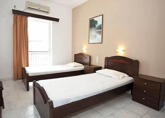 Perkes Complex (adults Only) 3*