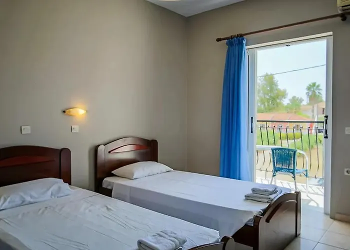 Perkes Complex (adults Only) 3*