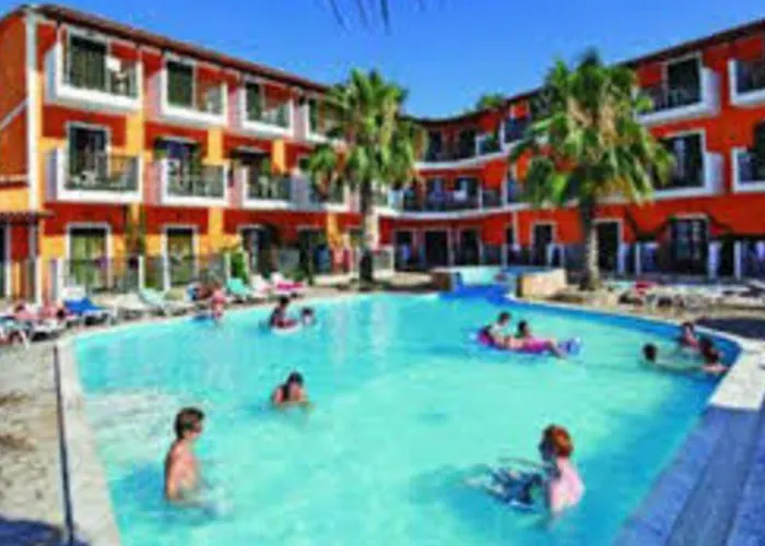 Perkes Complex (adults Only) Hotell 3*