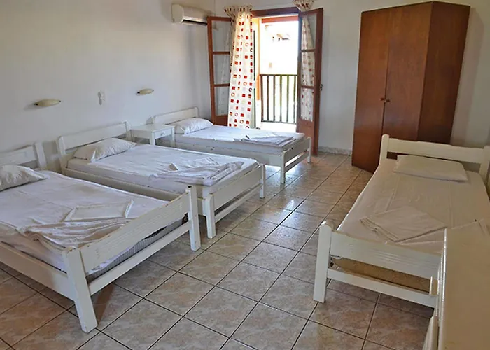 Perkes Complex (adults Only) Hotell 3*