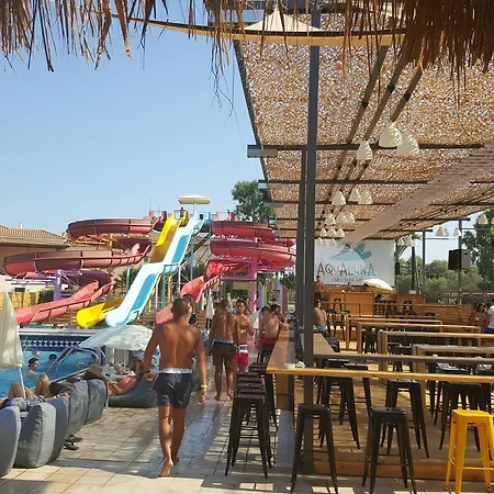 Perkes Complex (adults Only) 3*