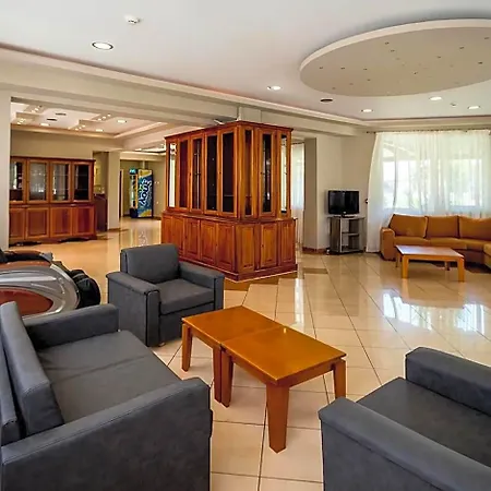 Perkes Complex (adults Only) 3*