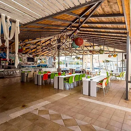 Perkes Complex (adults Only) 3*