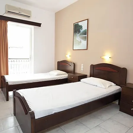 Perkes Complex (adults Only) 3*