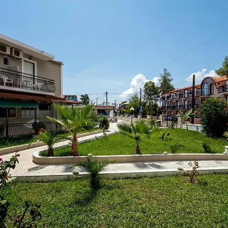 Perkes Complex (adults Only) Лаганас